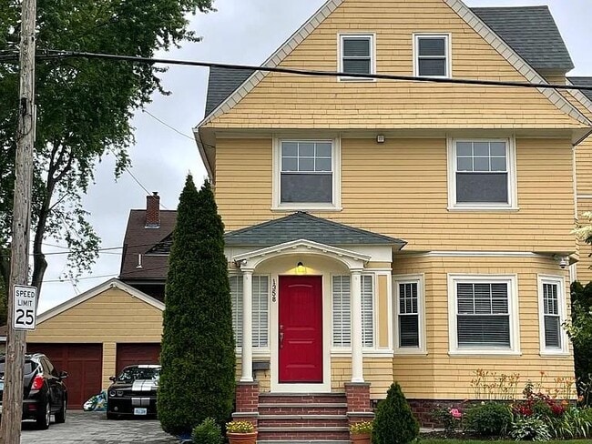 property at 1362 Narragansett Blvd