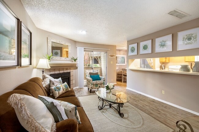 701 W Longspur Blvd, Unit 1125 in Austin, TX - Foto de edificio - Building Photo