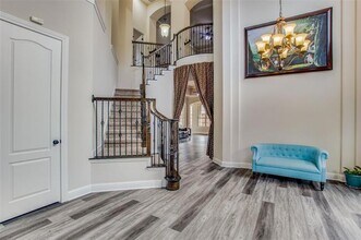 216 Florence Dr in Lewisville, TX - Building Photo - Building Photo