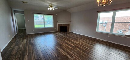 7422 Cheeca Lodge Ln in Humble, TX - Foto de edificio - Building Photo