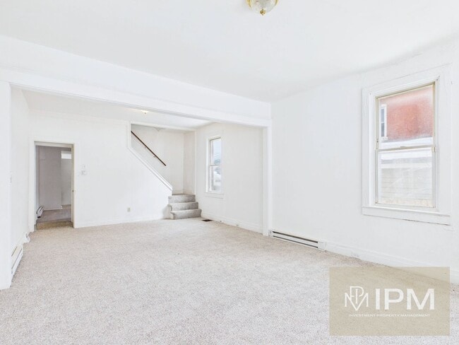 property at 442 N 2nd Ave