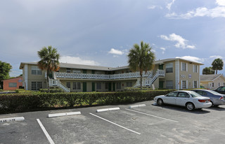 701 NE 13th Ct in Fort Lauderdale, FL - Building Photo