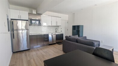 700 16th St in Miami Beach, FL - Building Photo - Building Photo