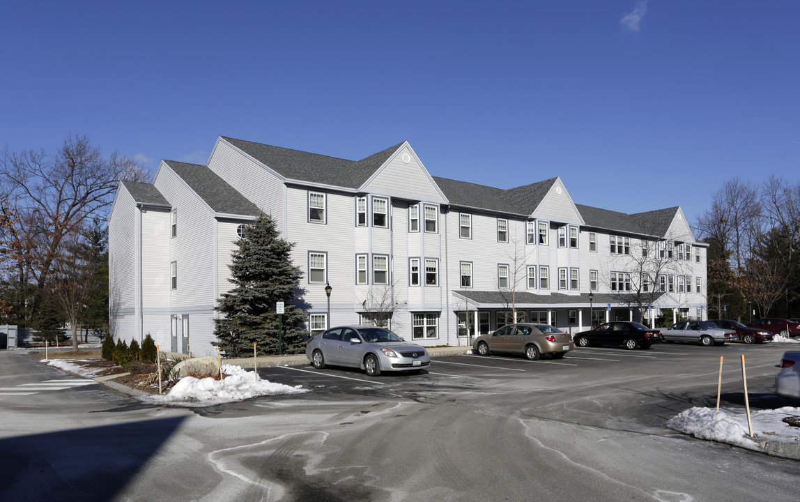 Webster Commons in Nashua, NH - Building Photo