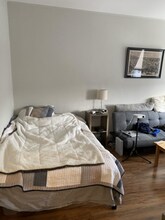 1179 Commonwealth Ave, Unit #19 in Boston, MA - Foto de edificio - Building Photo