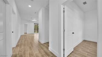 706 Homer Ave S in Lehigh Acres, FL - Building Photo