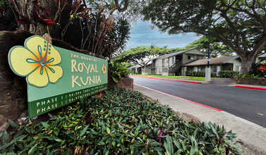 The Villas at Royal Kunia in Waipahu, HI - Building Photo - Building Photo