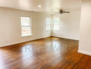 2426 31st St in Lubbock, TX - Building Photo - Building Photo