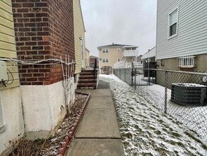 47 Brewster Ave in Yonkers, NY - Building Photo - Building Photo