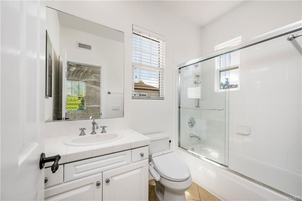 26 Marble Sands in Newport Beach, CA - Building Photo