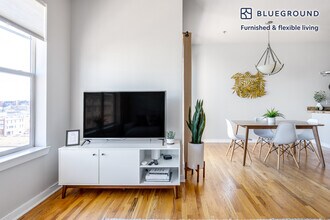 1441 Central St-Unit -FL5-ID13 in Denver, CO - Foto de edificio - Building Photo