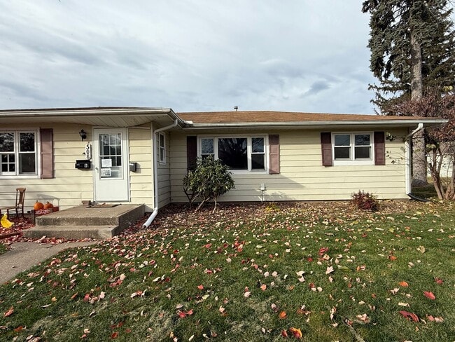 508 12th St in Silvis, IL - Foto de edificio - Building Photo