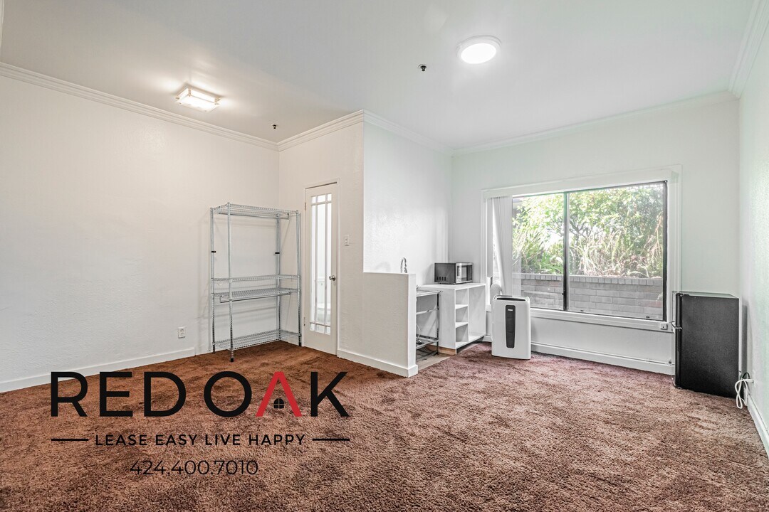224 N Maryland Ave in Glendale, CA - Building Photo