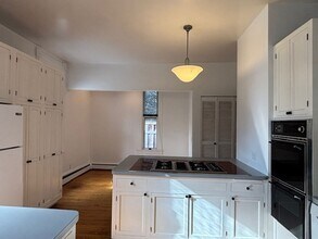 462 Holly Ave in St. Paul, MN - Building Photo - Building Photo