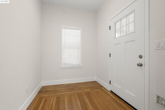1437 Portland Ave in Albany, CA - Building Photo - Building Photo