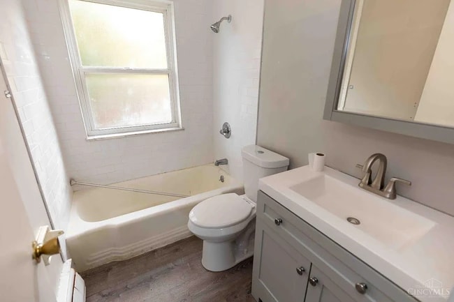 3599 Schwartze Ave, Unit 4