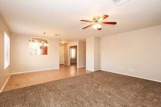 8818 W Salter Dr in Peoria, AZ - Foto de edificio - Building Photo