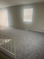 310 Admiral Ave, Unit 4 in Portage, MI - Building Photo