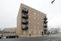 544 N Milwaukee Ave in Chicago, IL - Building Photo - Building Photo