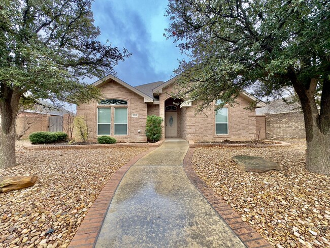property at 5513 Carmel Ct