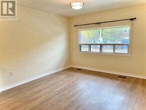 169 Carlaw Ave in Toronto, ON - Building Photo - Building Photo