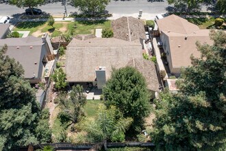 1061 E Donna Dr in Merced, CA - Building Photo - Building Photo