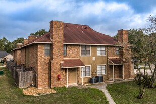 Memorial Hills Townhomes in Houston, TX - Building Photo