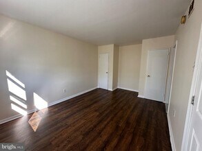 5812 N 2nd St in Philadelphia, PA - Building Photo - Building Photo