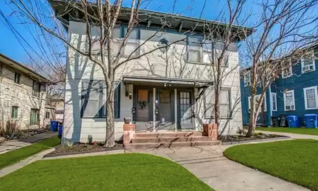 719 W French Plz, Unit 3 in San Antonio, TX - Building Photo - Building Photo