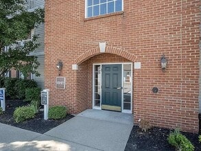 1070 Larkspur Ct, Unit Florence-Union Condo in Florence, KY - Foto de edificio - Building Photo