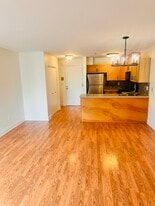 104 North St in Stamford, CT - Building Photo