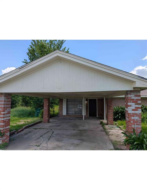 property at 5207 Rue St