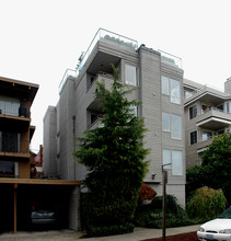 Yale Apartments in Seattle, WA - Building Photo - Building Photo