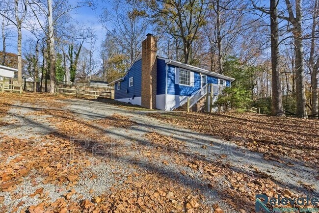 6805 Lakeshore Dr in Quinton, VA - Building Photo - Building Photo