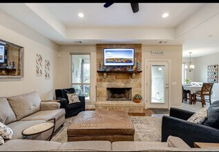1126 Ensenada Dr in Canyon Lake, TX - Building Photo - Building Photo
