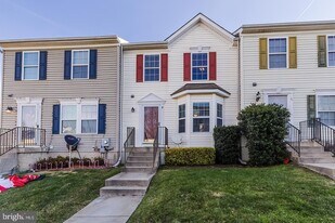 9 E Calabash Ct in Martinsburg, WV - Building Photo