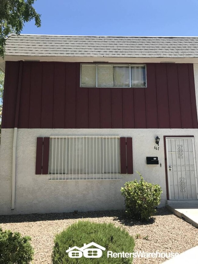 661 Greenbriar Townhouse Way