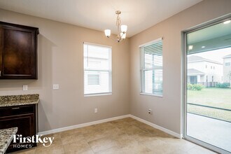 7517 Lantern Park Ave in Apollo Beach, FL - Building Photo - Building Photo