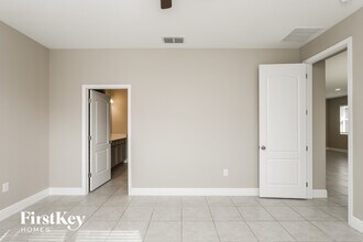 1246 Stratton Ave in Groveland, FL - Foto de edificio - Building Photo