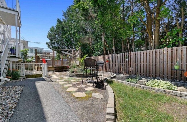 7 Archambault Rue in Gatineau, QC - Building Photo - Building Photo