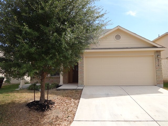 8510 Silver Willow in San Antonio, TX - Building Photo