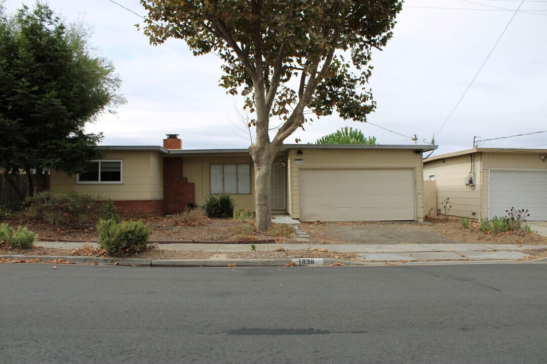 1838 Overhill Rd in Concord, CA - Building Photo