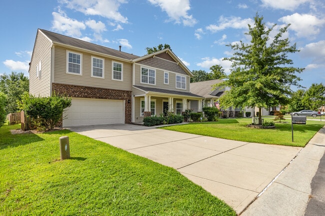 1505 Yellow Daisy Dr in Stallings, NC - Foto de edificio - Building Photo