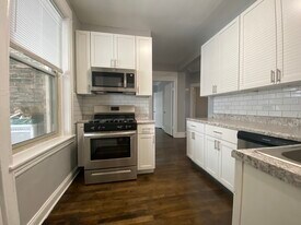 The Rosemont in Chicago, IL - Building Photo