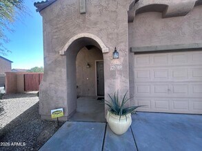 29789 W Fairmount Ave in Buckeye, AZ - Foto de edificio - Building Photo