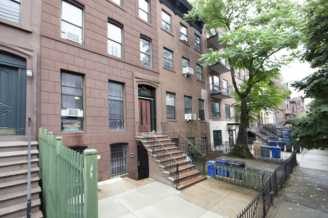 2117 5th Ave in New York, NY - Building Photo - Building Photo