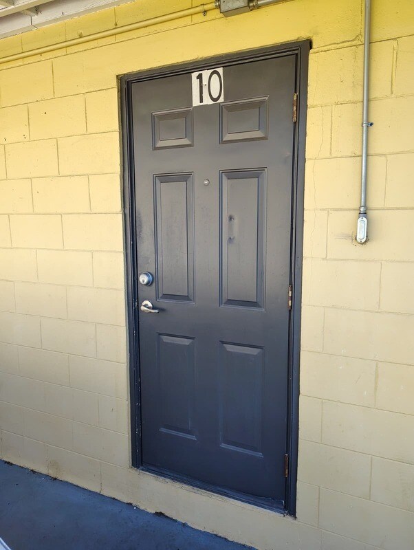 550 S John Young Pkwy in Orlando, FL - Building Photo - Building Photo