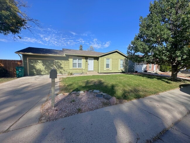 property at 15501 E Jewell Pl