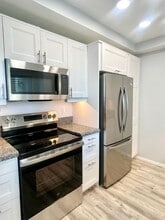 13767 Mango Dr in Del Mar, CA - Building Photo - Building Photo