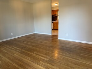 652 E Main St in Plainfield, IN - Foto de edificio - Building Photo